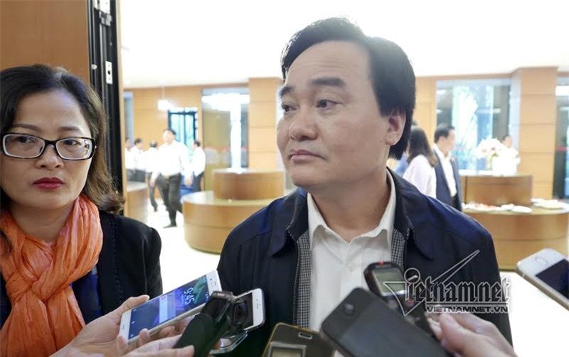 1495697137-phung-xuan-nha