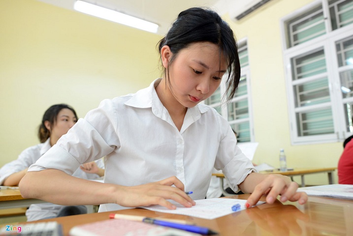 1501737066-mon thi toan 13 zing