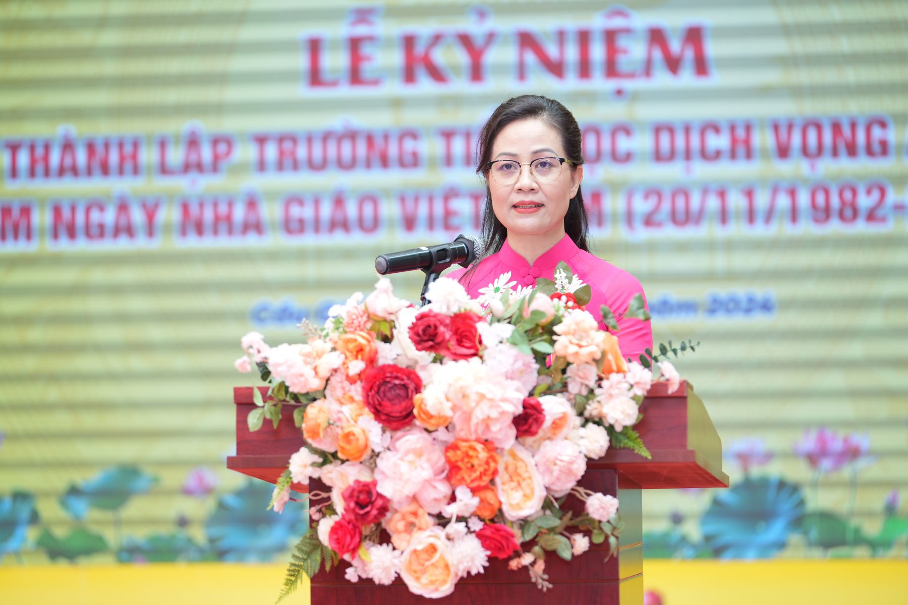 co hieu truong phat bieu