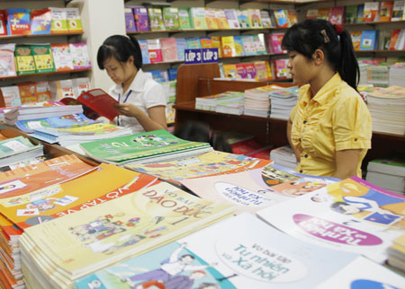 de-an-doi-moi-sach-giao-khoa