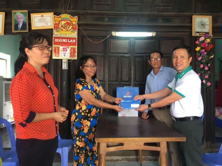 dong hanh cung giao vien