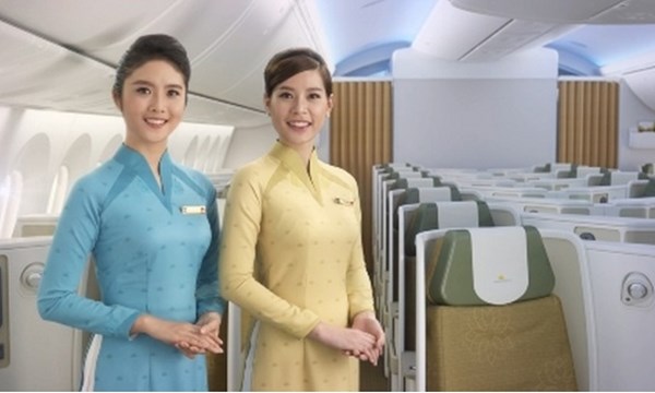 dong-phuc-cho-vietnam airlines-bi-che-xau-ntk minh-hanh-noi-gi-anh3 FFHW