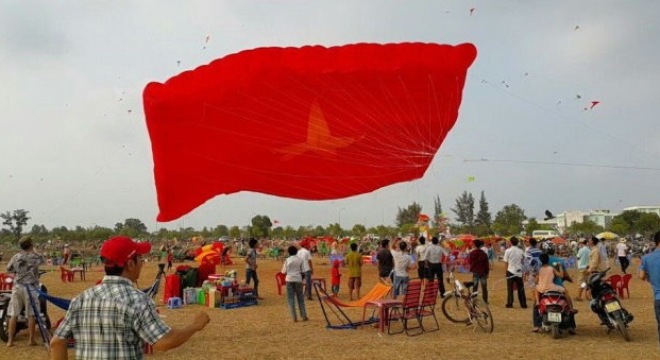 h6s0uggb-1426648579928-35-0-374-664-crop-1426648660599