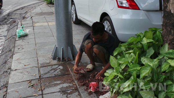 ha-noi-va-cham-voi-xe-may-1-phu-nu-chet-tham2