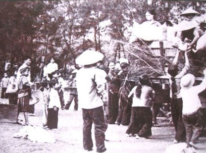 hoai thu2