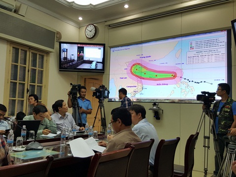 images1812354 mua lut