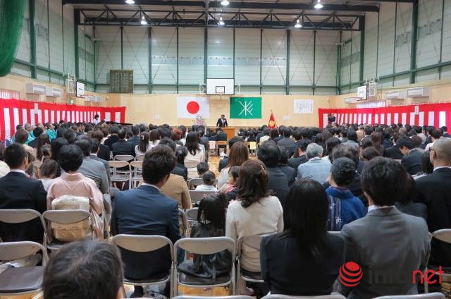 Infonet anh khai giang o Nhat