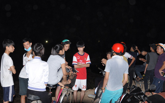 mo-ca-trung-nham-khuc-xuong-ong-thanh-nien-thao-chay