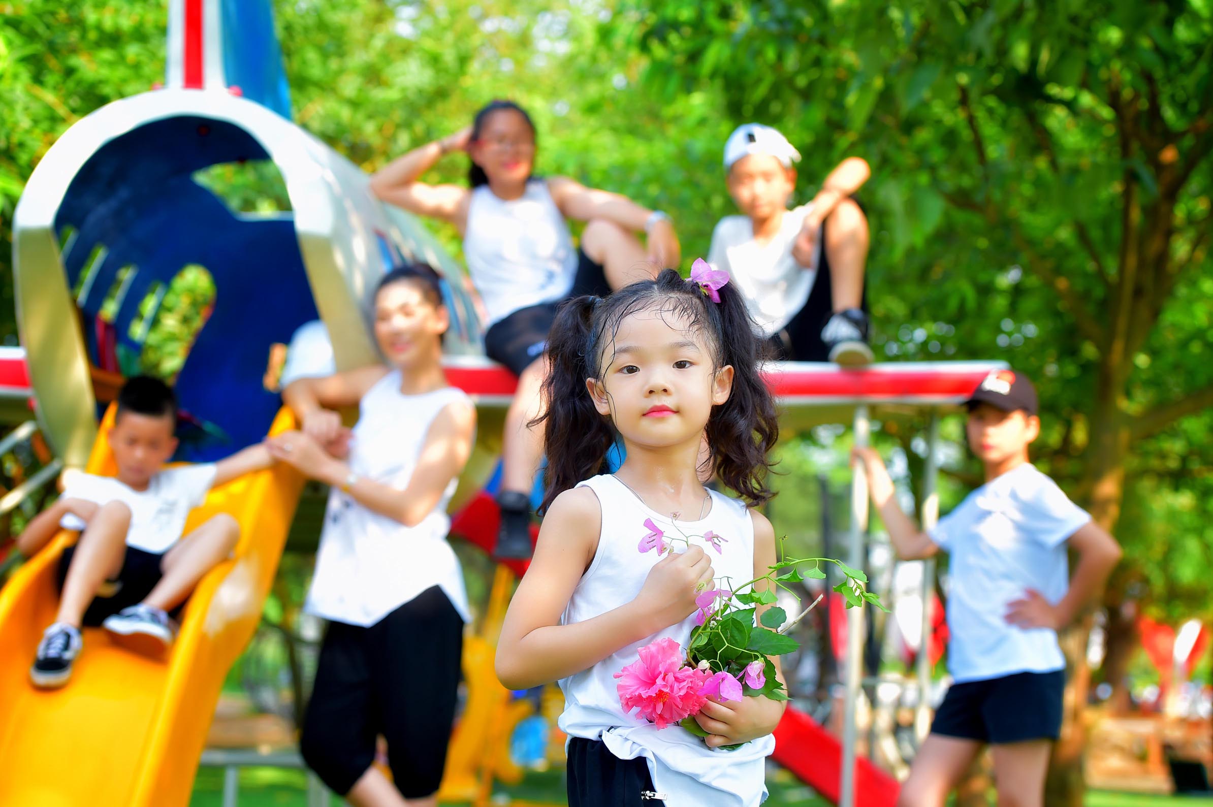 nguoi mau Sao Xa va cac con 2