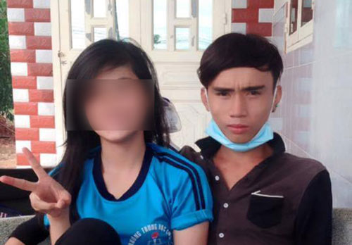 nu-sinh-tu-tu-vi-tung-clip-sex-len-mang-9