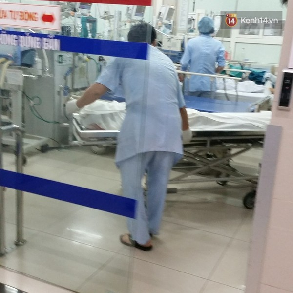 tai-xe-vu-tai-nan-kinh-hoang-o-cau-vuot-thai-ha-dang-nguy-kich