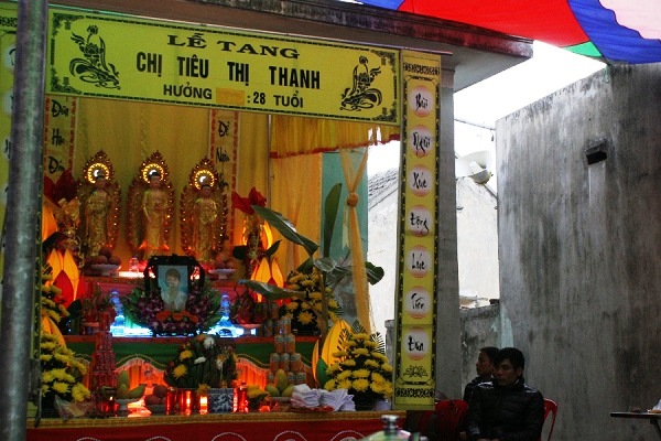 thai-phu-7-thang-chet-tham-be-3-tuoi-ngay-tho-doi-thao-khan-tang