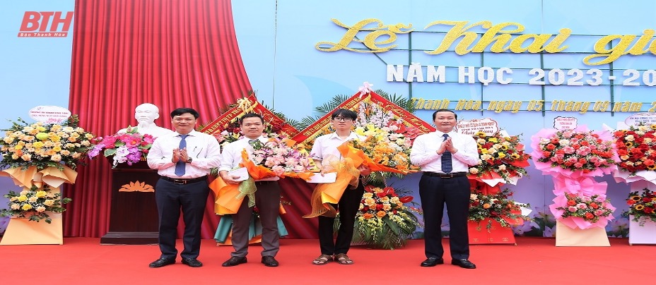 Thanh hoa_khai_giang