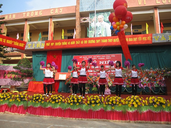 thanh thuy 2