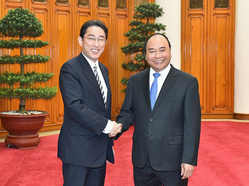 thu-tuong-nguyen-xuan-phuc-lan-dau-tham-du-hoi-nghi-g7-mo-rong