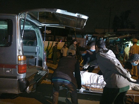 tin-tuc-tai-nan-xe-khach-o-binh-thuan 3