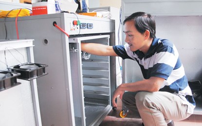 WBJFCHON trai lang  bai AN Son ADXK.jpg