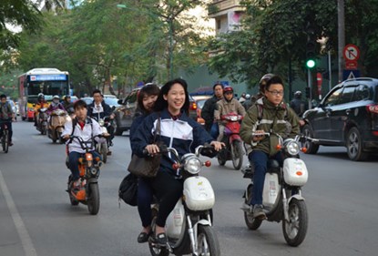 YRJIanh 1mua bao hiem QOOT.jpg