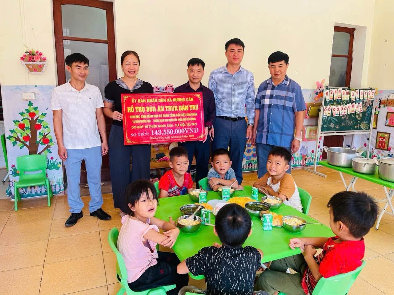 Xã Hương Cần chung tay chăm lo bữa ăn bán trú – gieo nền tảng phát triển toàn diện cho trẻ mầm non vùng cao