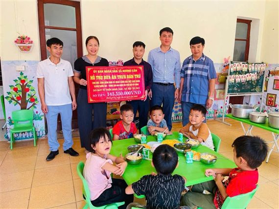 Xã Hương Cần chung tay chăm lo bữa ăn bán trú – gieo nền tảng phát triển toàn diện cho trẻ mầm non vùng cao
