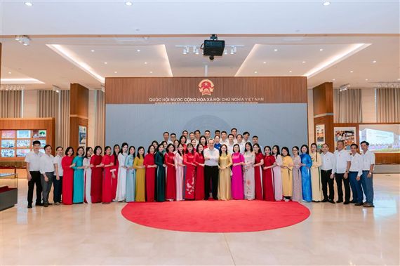 Chi bộ Trường THPT Hạ Hòa tổ chức sinh hoạt chuyên đề giáo dục truyền thống lịch sử, văn hóa