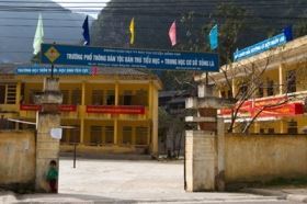 Vụ cả nước thiếu 27.000 giáo viên: Bộ nói thiếu, địa phương nói thừa