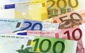 Vì sao đồng Euro rớt giá thê thảm?