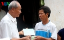 Gia đình ông Nguyễn Thanh Chấn được tặng 100 triệu đồng