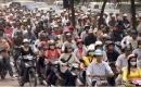 Đề xuất phạt xe máy không nộp phí bảo trì đường bộ: Quá vội vàng!