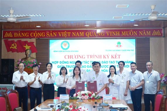 Trường Cao đẳng Y Dược Phú Thọ ký kết hợp tác đào tạo với Bệnh viện Đa khoa Hòa Bình