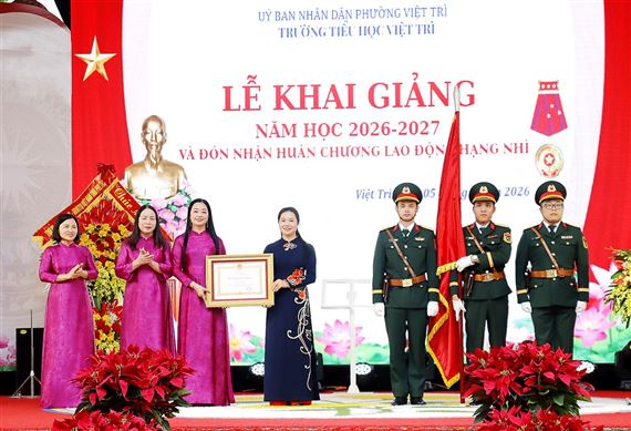 Phú Thọ: Trường Tiểu học Việt Trì khai giảng năm học 2026 -2027 đón nhận Huân chương Lao động hạng Nhì