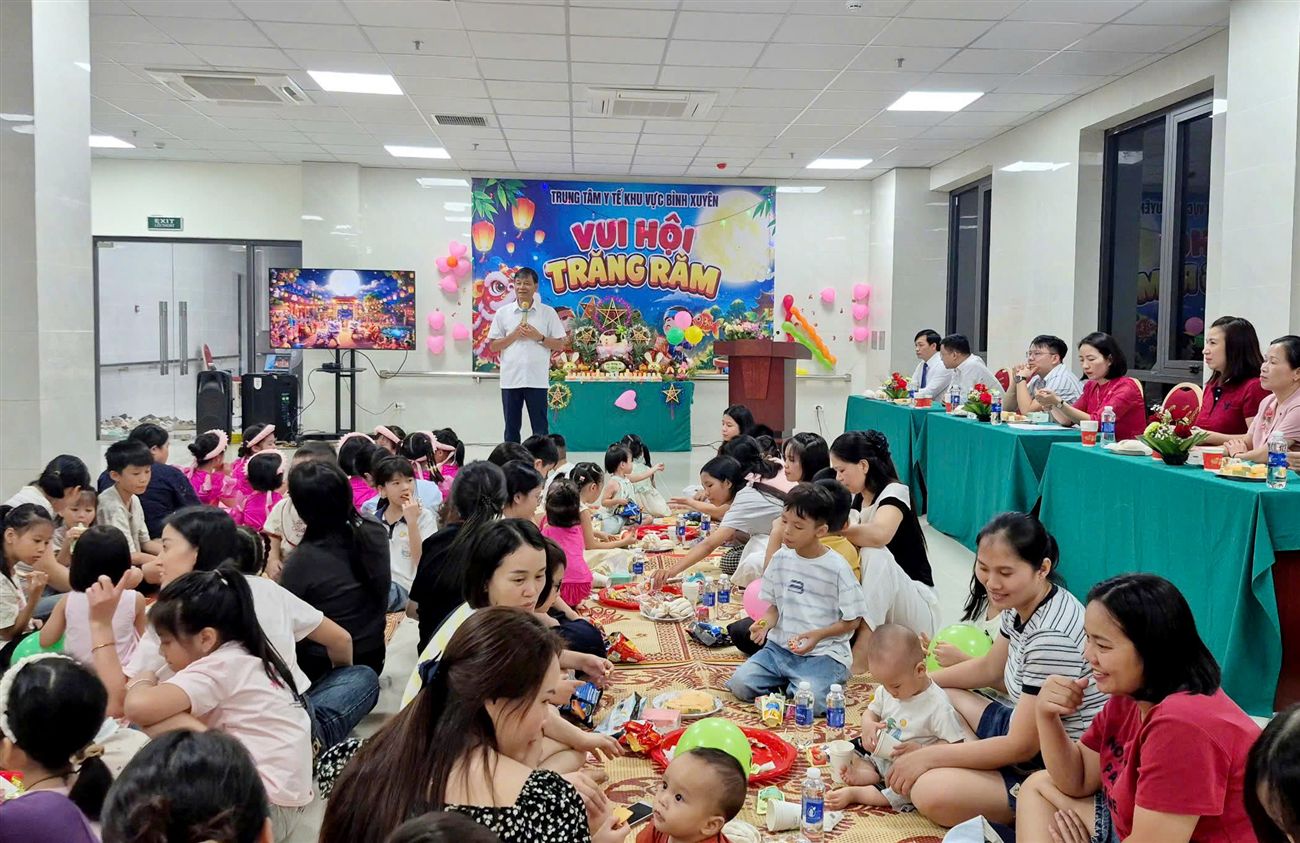 “Đêm Hội Trăng Rằm” tại Trung tâm Y tế khu vực Bình Xuyên