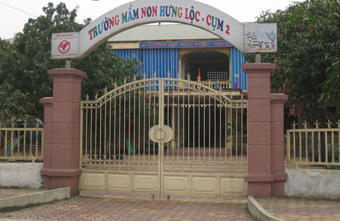 Bớt tiền ăn của trẻ, hiệu trưởng bị cách chức