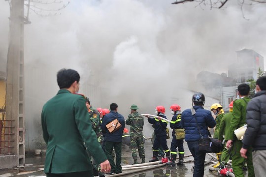 Xác định người gây cháy 300 xe từ camera