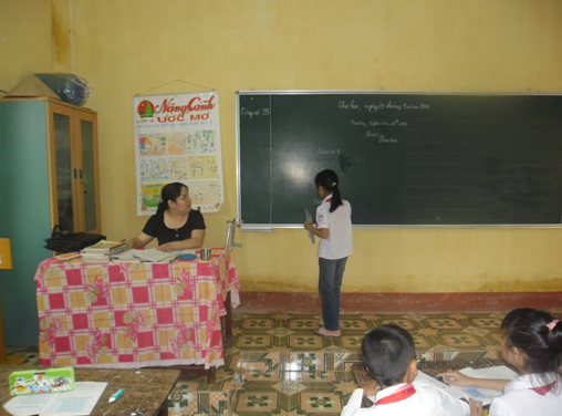 CÔ GIÁO GIÀU NGHỊ LỰC