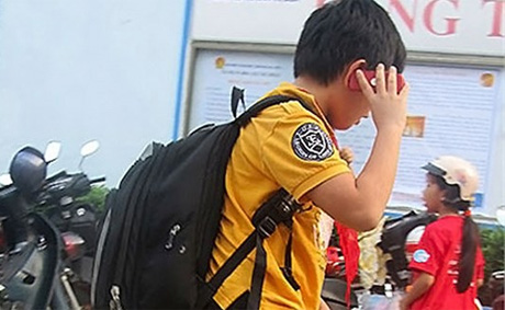 Teen dùng điện thoại di động: Con dao hai lưỡi