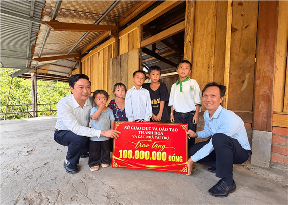 Ngành Giáo dục Thanh Hóa tiếp sức 5 anh em vượt nghịch cảnh