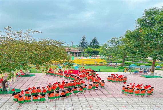 Sôi nổi các hoạt động hướng tới Kỷ niệm 50 năm Ngày Giải phóng miền Nam, thống nhất đất nước(30.4.1975 - 30.4.2025) tại các trường học, tỉnh Thanh Hóa