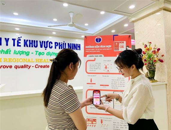 Trung tâm Y tế khu vực Phù Ninh (tỉnh Phú Thọ) đẩy mạnh tích hợp BHYT, Sổ sức khỏe điện tử trên VNeID