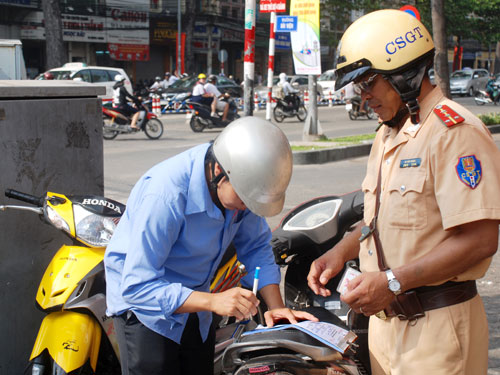 Ra văn bản tùy tiện, khổ dân!