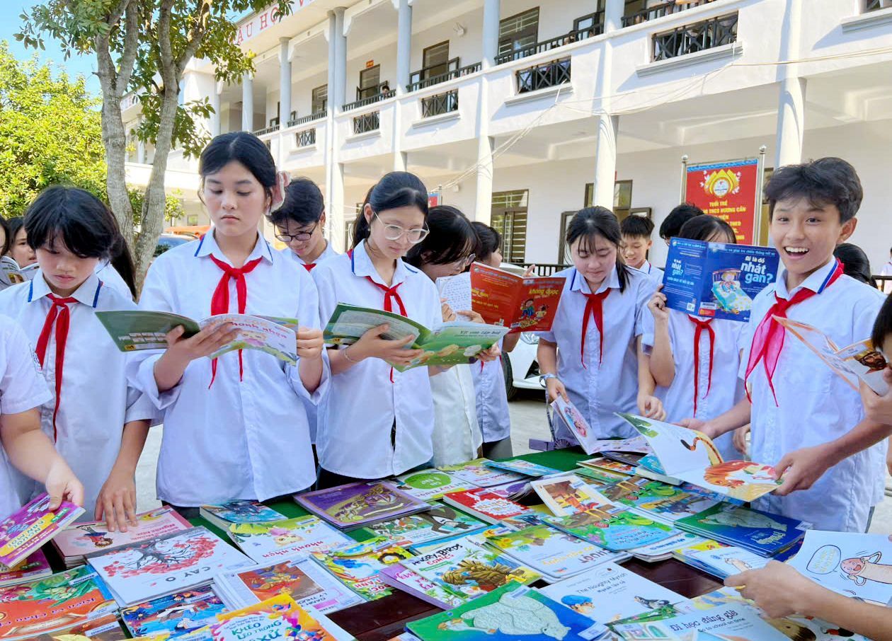 Hương Cần tinh gọn đầu mối, nâng cao chất lượng giáo dục