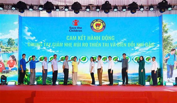 Trường Đại học Hồng Đức chung tay xây dựng trường học an toàn trước thiên tai