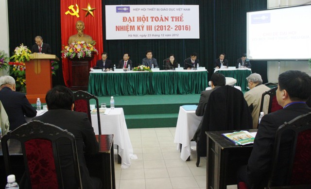 Sẽ thành lập bộ phận thẩm định chất lượng thiết bị dạy học độc lập