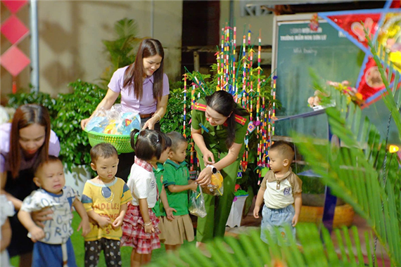 Thanh Hóa: Tết Trung thu ấm áp, lan tỏa tinh thần đoàn kết và sẻ chia